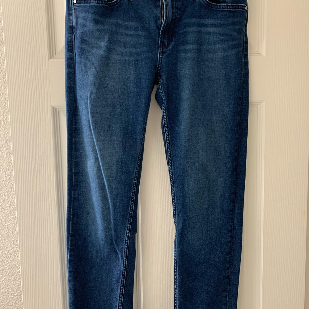 Calvin klein womens jeans size 8 Slim Boyfriend